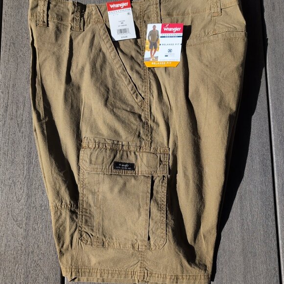 Wrangler Five Star Heritage Relaxed Fit 10"inseam Size 44 NWT Brown - Picture 1 of 4